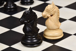 Schachspiel aus <br>Anigre-Holz und Ahorn