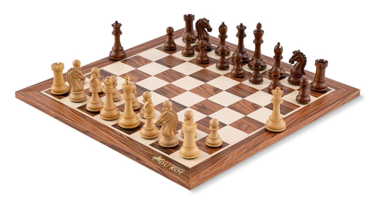 Monumentales Schachspiel <br>aus Palisanderholz