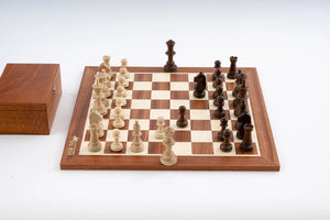 Schachspiel Hoheit aus <br>Mahagoni und Buche