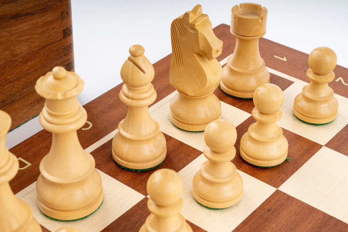Schachspiel Grandeur <br>aus Mahagoniholz