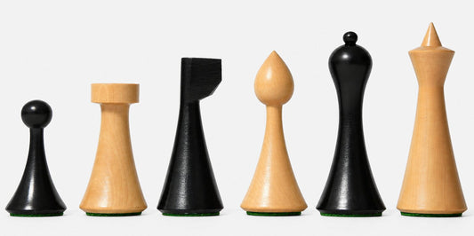 Minimalistische Schachfiguren <br>aus Holz