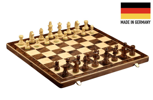 Klassisches Schachspiel <br>aus Nussbaum-Maserholz