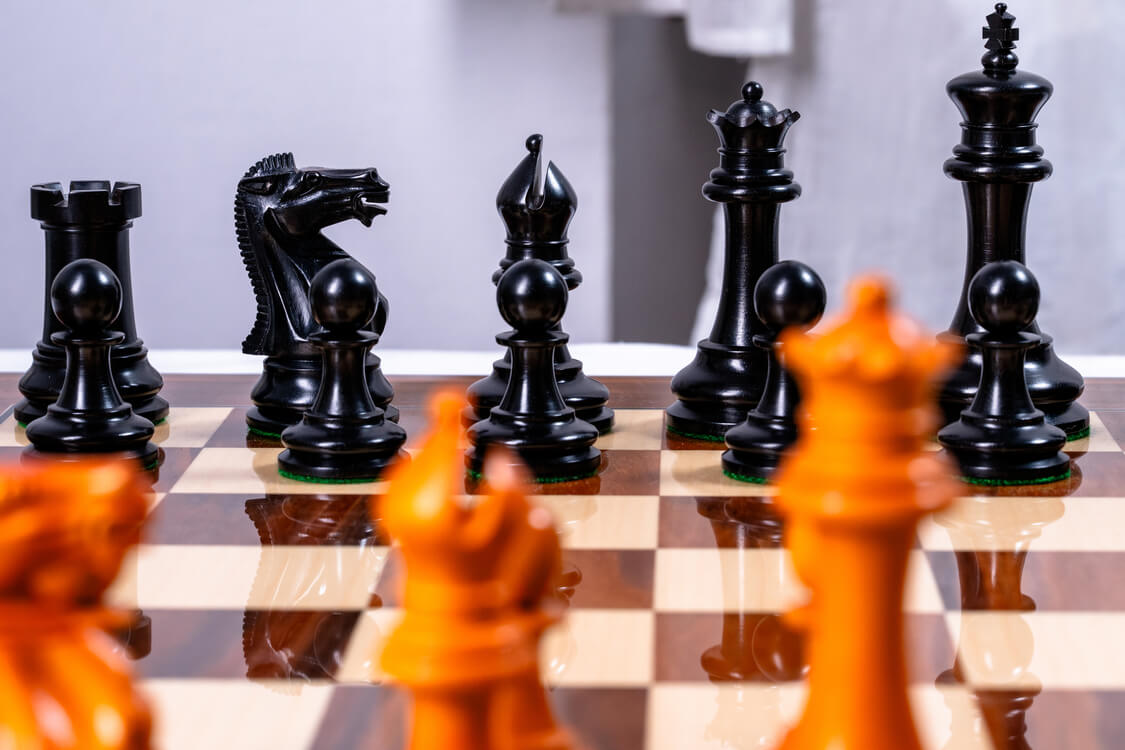 Schachspiel Antique <br>aus Palisander und Buchsbaum