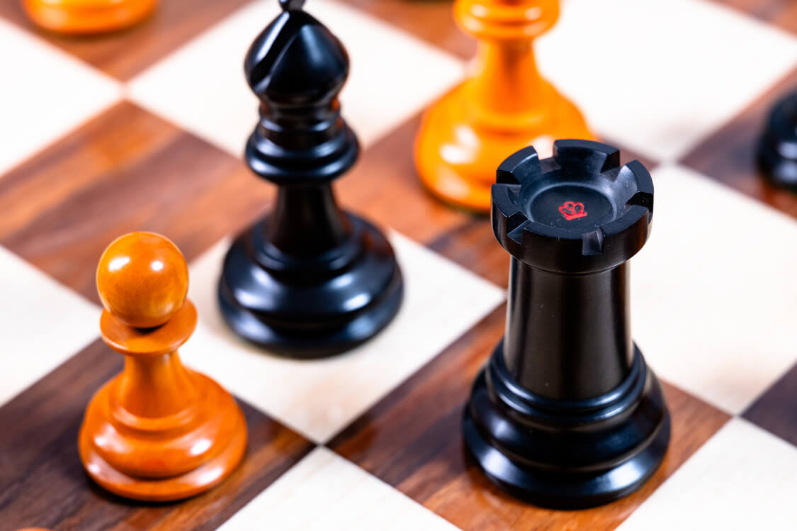 Schachspiel Antique <br>aus Palisander und Buchsbaum