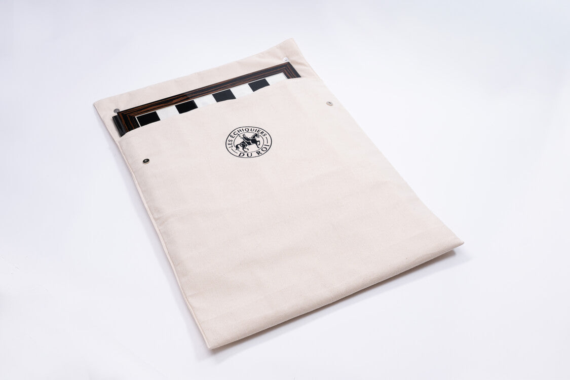 Signature-Hülle <br>aus Bio-Baumwolle (VORBESTELLUNG)