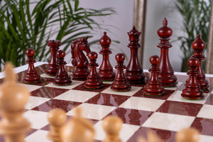Schachspiel Rubin <br>aus Eschenmaserholz
