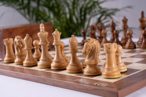 Schachspiel Dynastie <br>aus Nussholz
