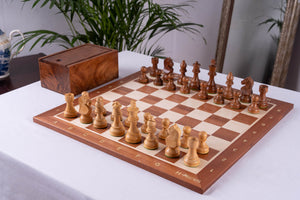Schachspiel Grandeur <br>aus Mahagoniholz