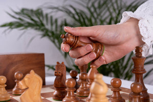 Schachspiel Grandeur <br>aus Mahagoniholz