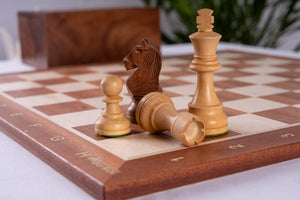 Schachspiel Grandeur <br>aus Mahagoniholz