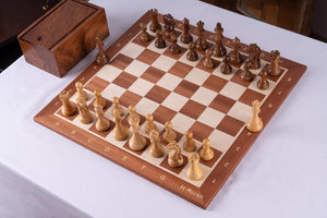 Schachset Versailles <br>gefertigt aus Mahagoniholz