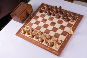Schachspiel Serenität aus <br>Mahagoni und Seshamholz