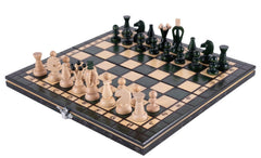 Grünes Schachbrett aus <br>Hainbuchenholz