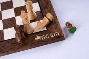 Schachspiel Höchste aus <br>Eschenmaserholz und Buchsbaumholz