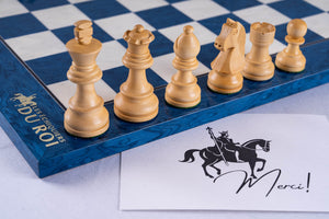 Schachspiel Saphir aus <br>Eschenmaserholz und Buchsbaumholz