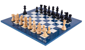 Schachspiel Stratege aus <br>Eschenmaserholz und Buchsbaumholz