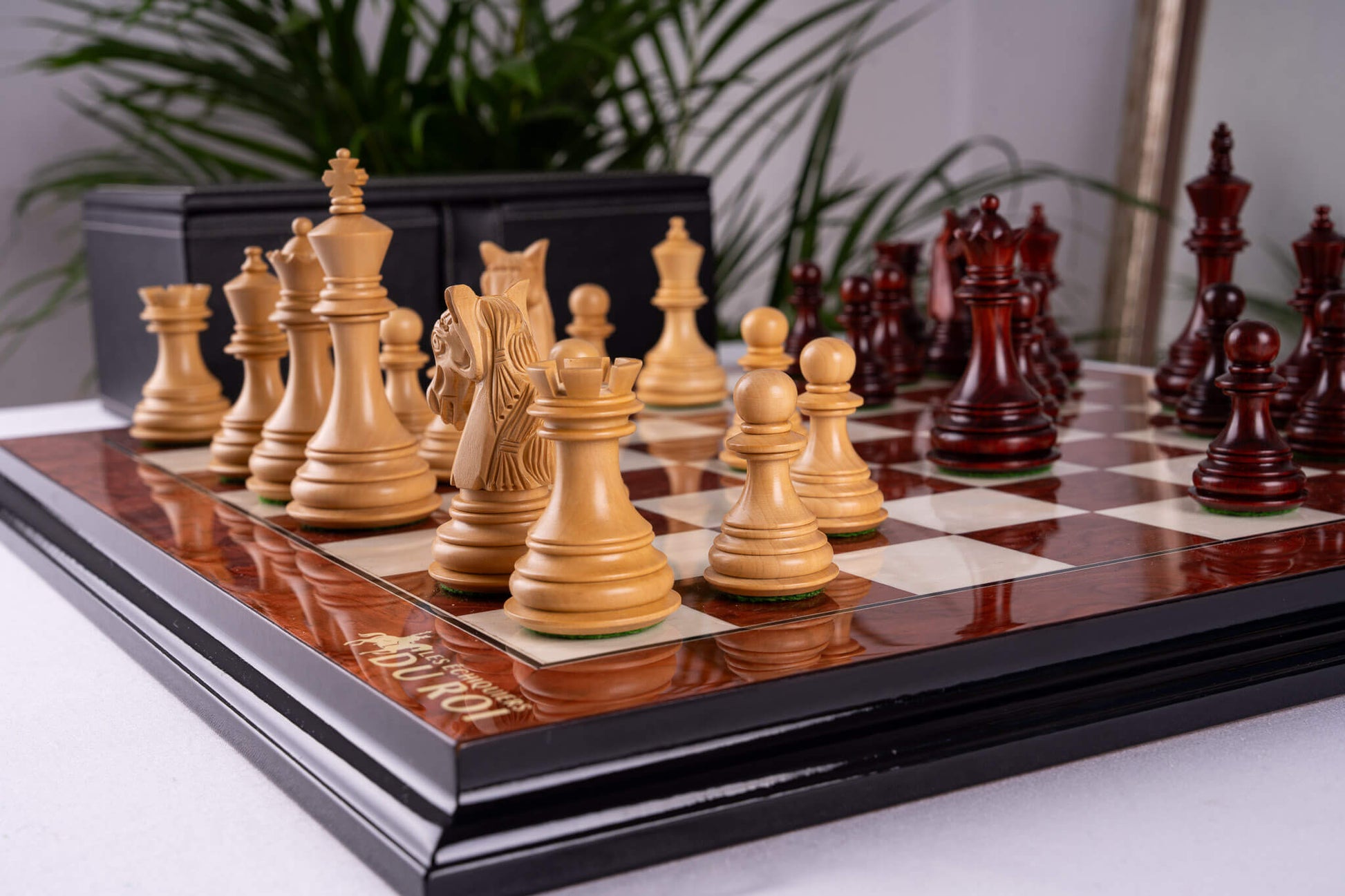 Schachspiel Le Trône <br>aus Eschenmaser