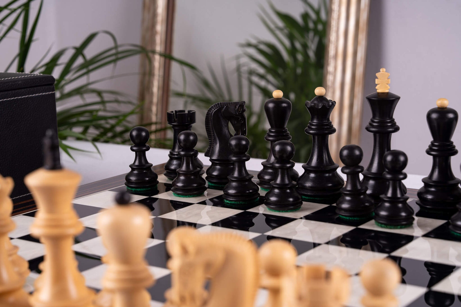 Schachspiel Trésor <br>aus Ebenholz und Buchsbaum