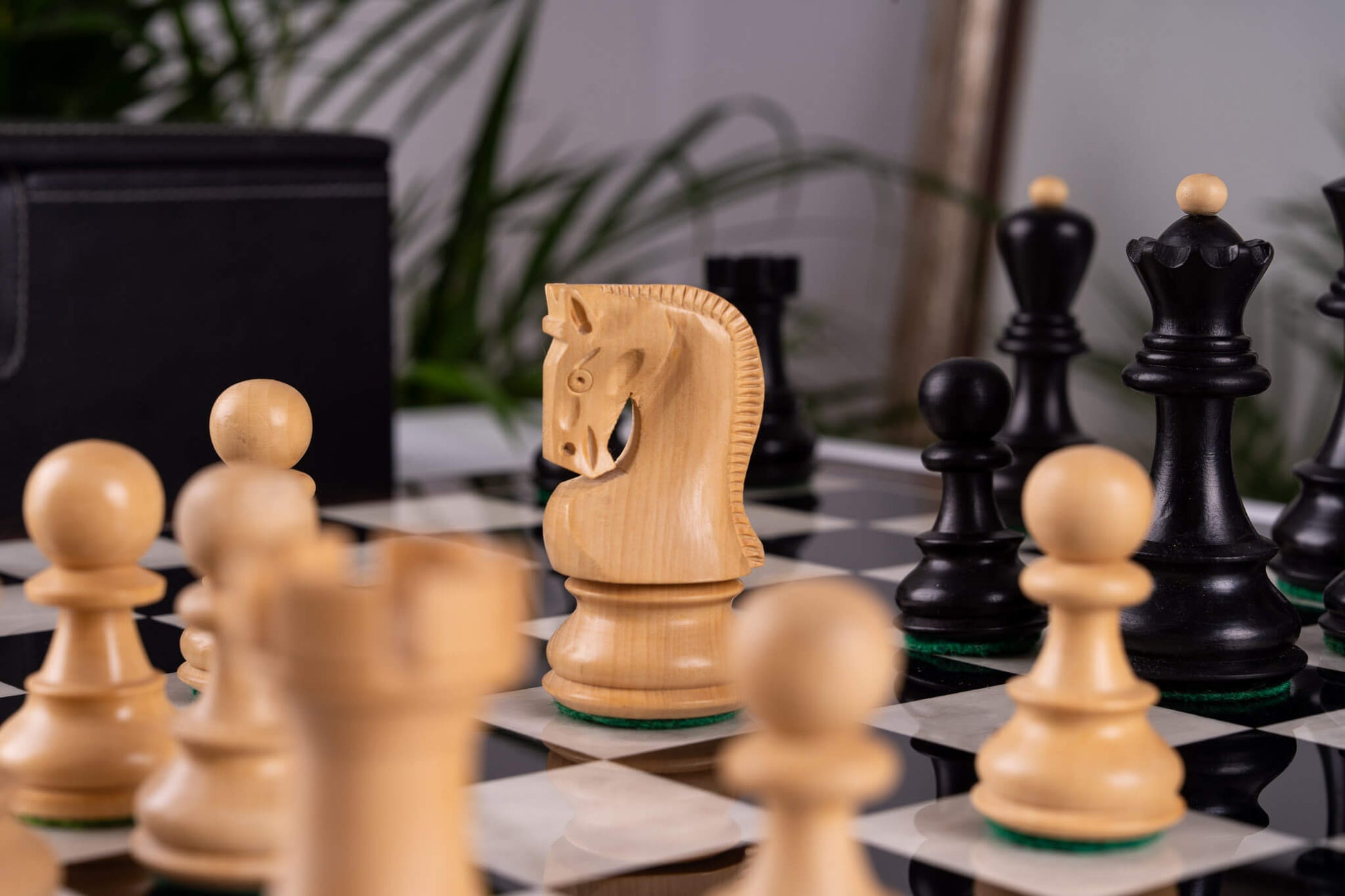 Schachspiel Trésor <br>aus Ebenholz und Buchsbaum