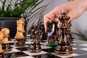 Schachspiel L’Éternel <br>aus Ebenholz