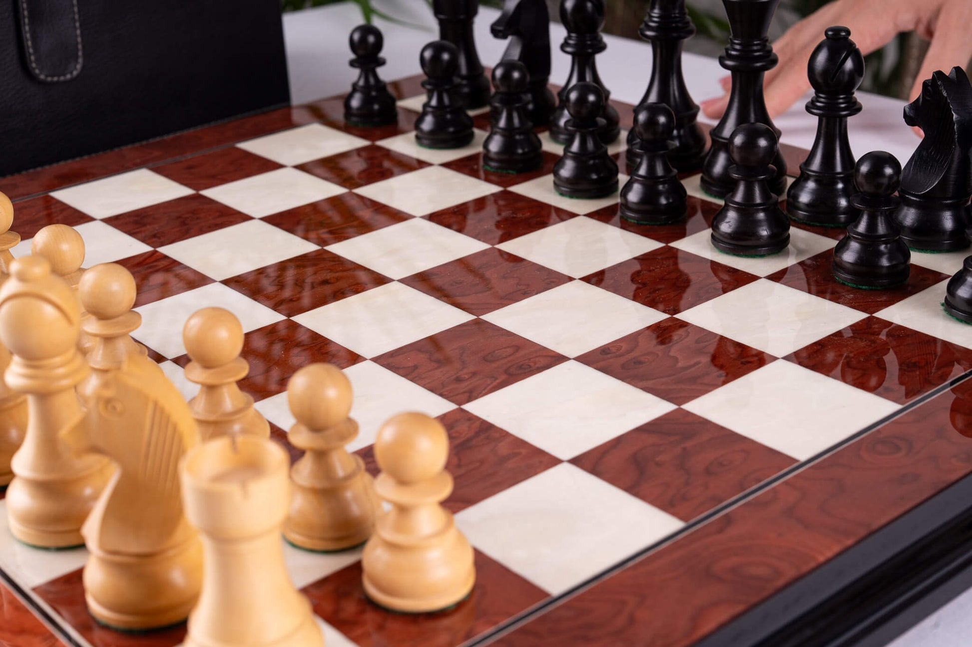 Schachspiel Vestige <br>aus Eschenmaser