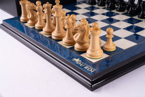 Schachspiel Bleu Céleste <br>aus Eschenmaser