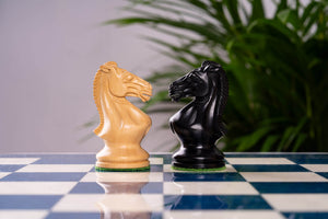 Schachspiel Bleu Céleste <br>aus Eschenmaser