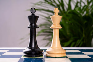 Schachspiel Bleu Céleste <br>aus Eschenmaser