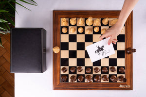Schachspiel Lignée <br>aus Palisander und Ahorn