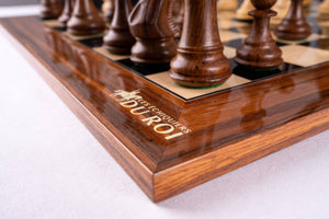 Schachspiel Lignée <br>aus Palisander und Ahorn