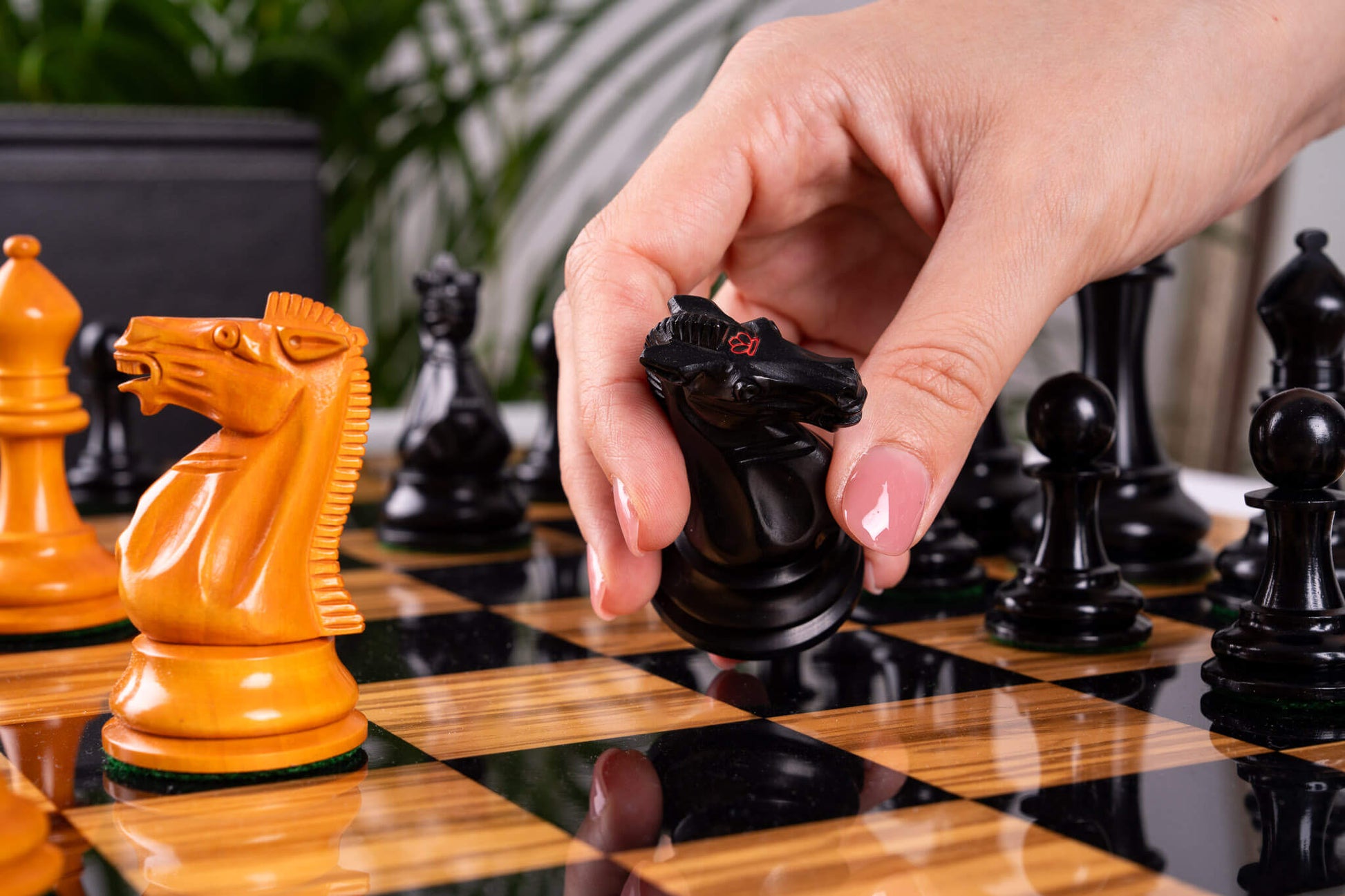 Schachspiel Essence <br>aus Olivenholz