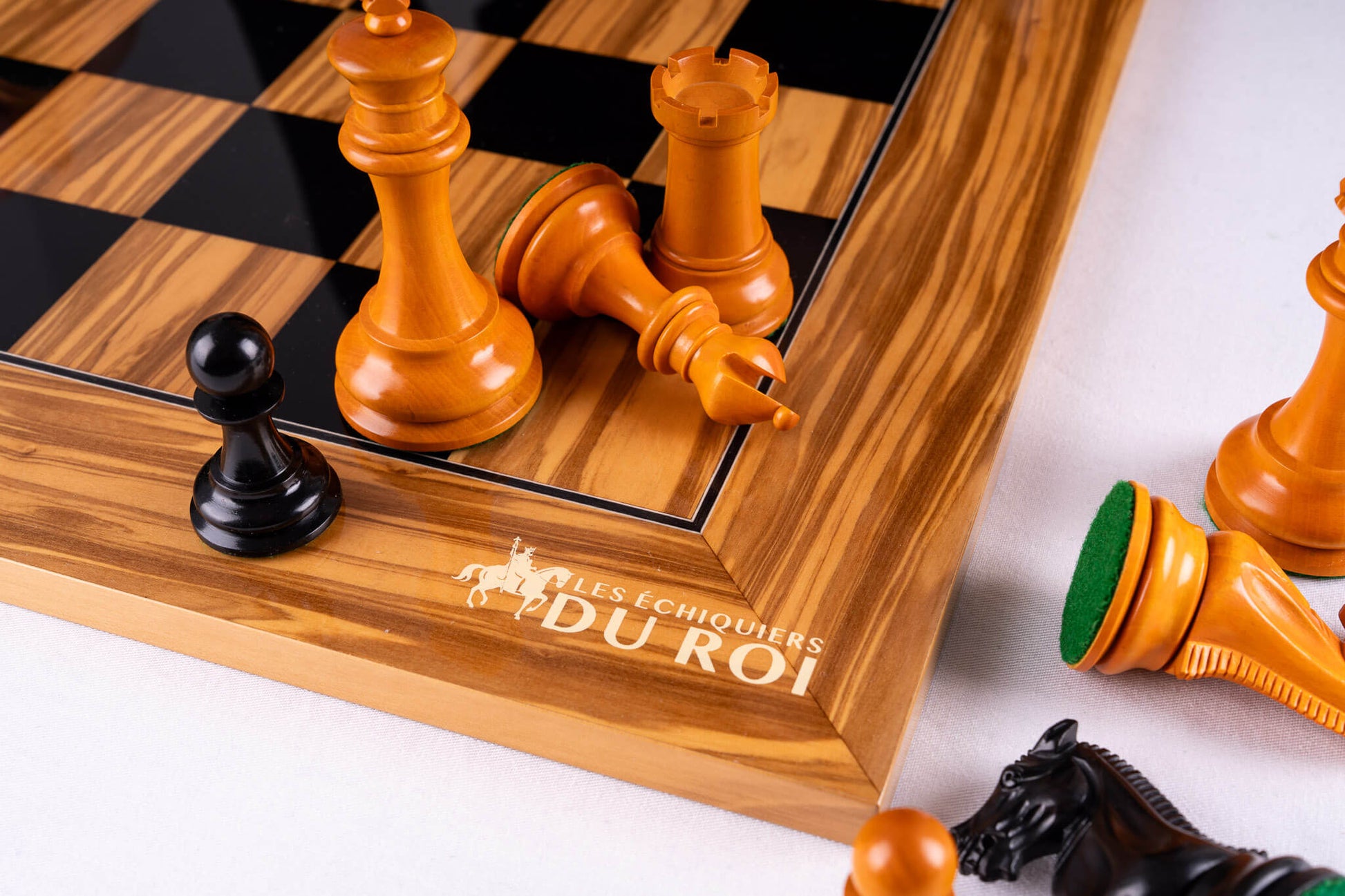 Schachspiel Essence <br>aus Olivenholz