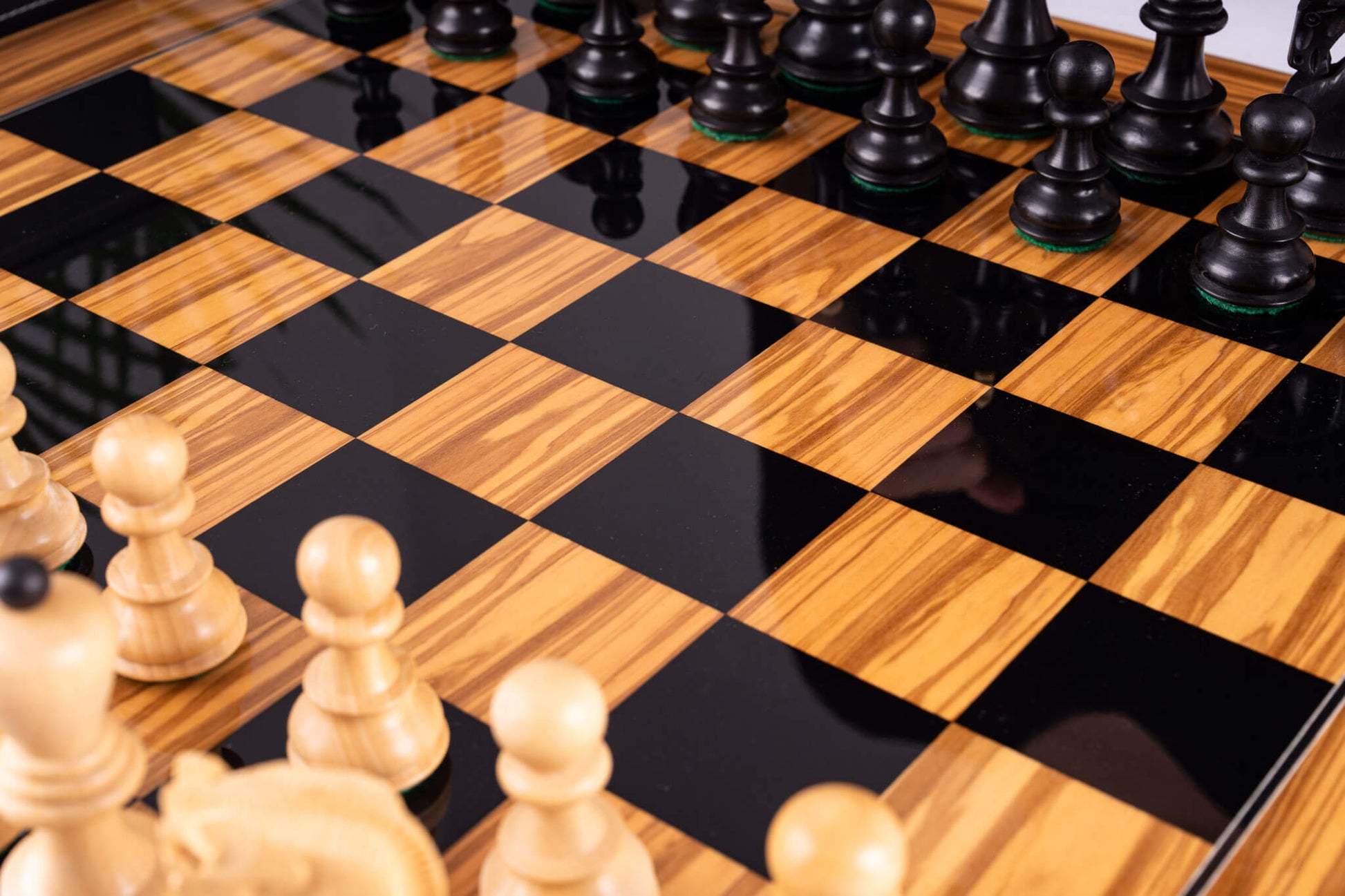 Schachspiel Racines <br>aus Olivenholz