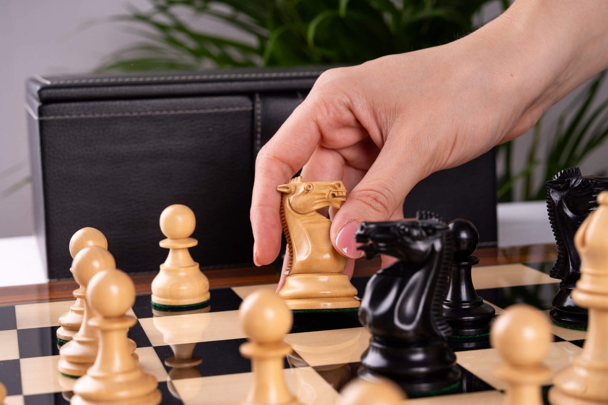 Schachspiel Parure <br>aus Palisander und Ahorn