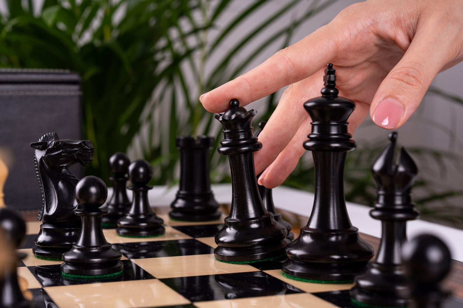 Schachspiel Parure <br>aus Palisander und Ahorn