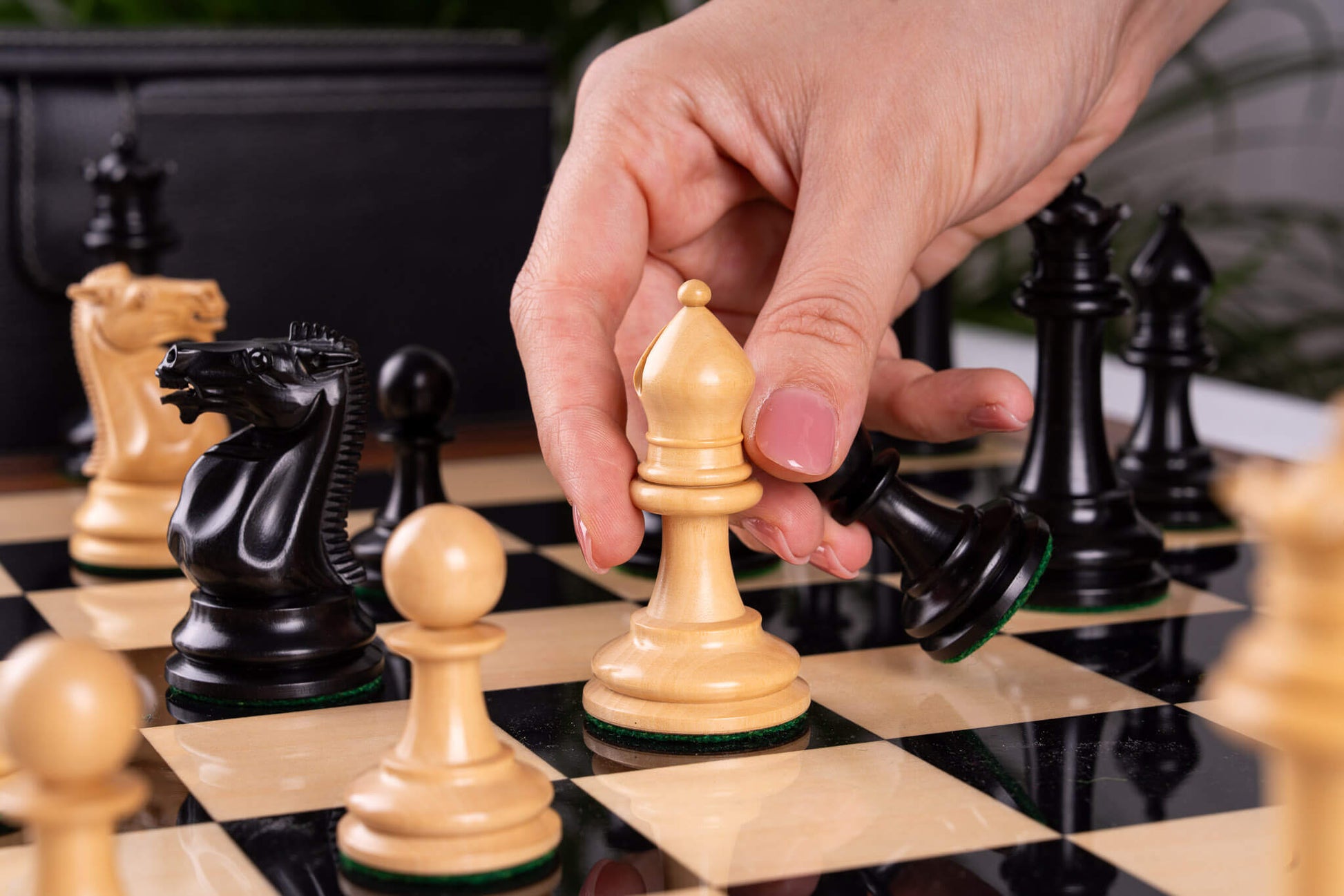 Schachspiel Parure <br>aus Palisander und Ahorn