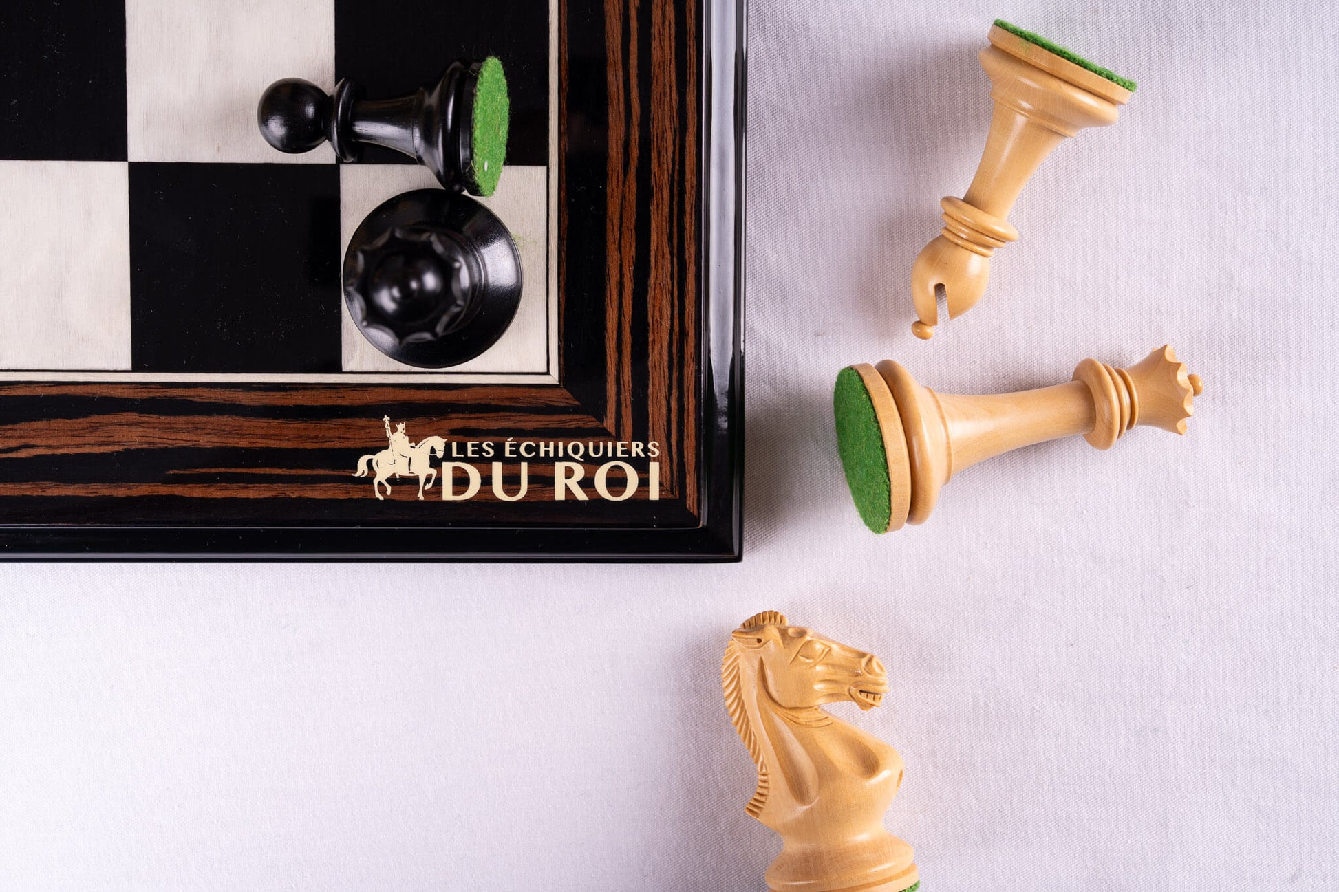 Schachspiel Éclat <br>aus Ebenholz