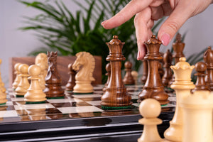 Schachspiel Couronne <br>aus Ebenholz