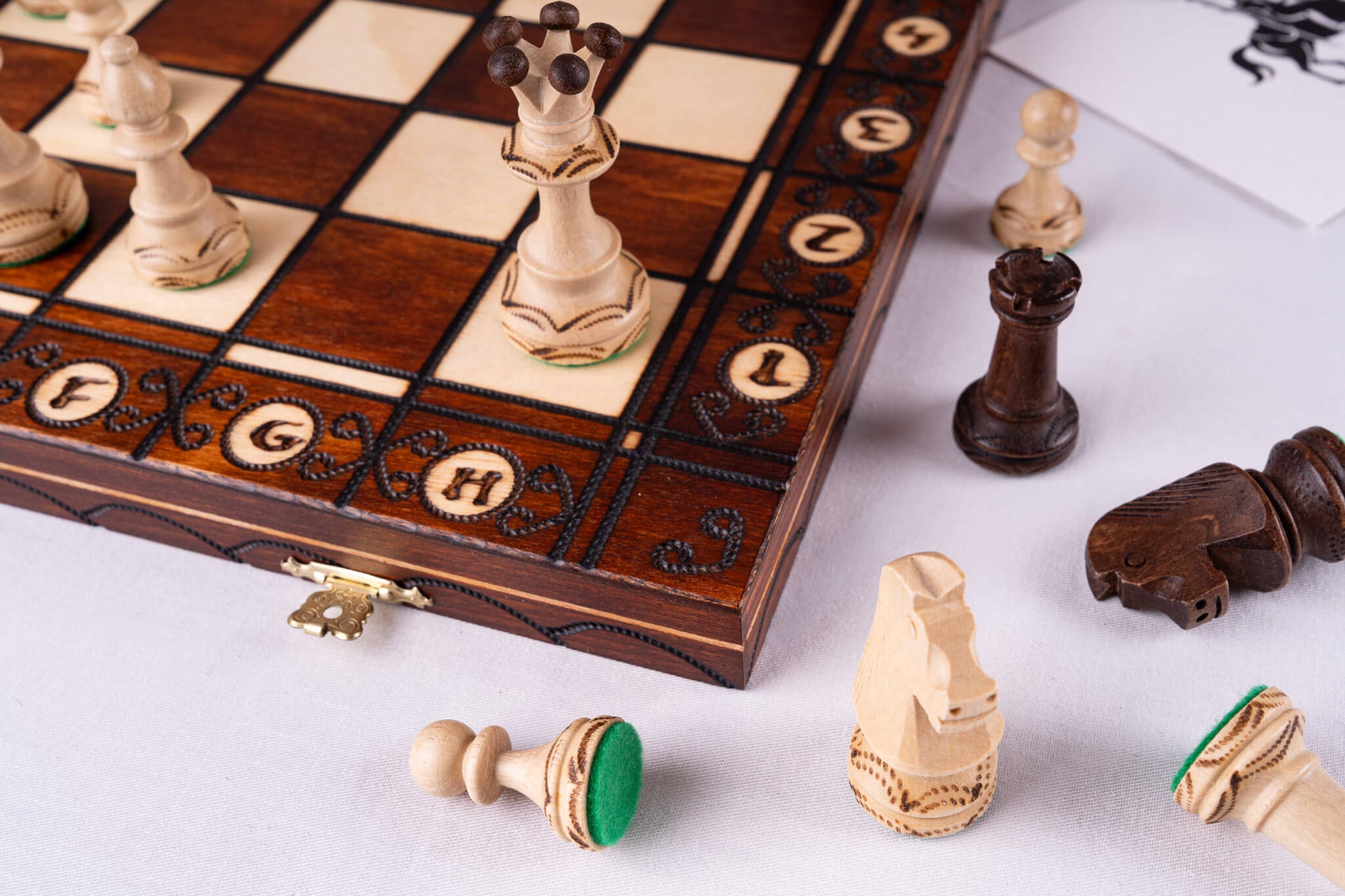 Schachspiel aus Bergahorn-Holz <br>Handarbeit