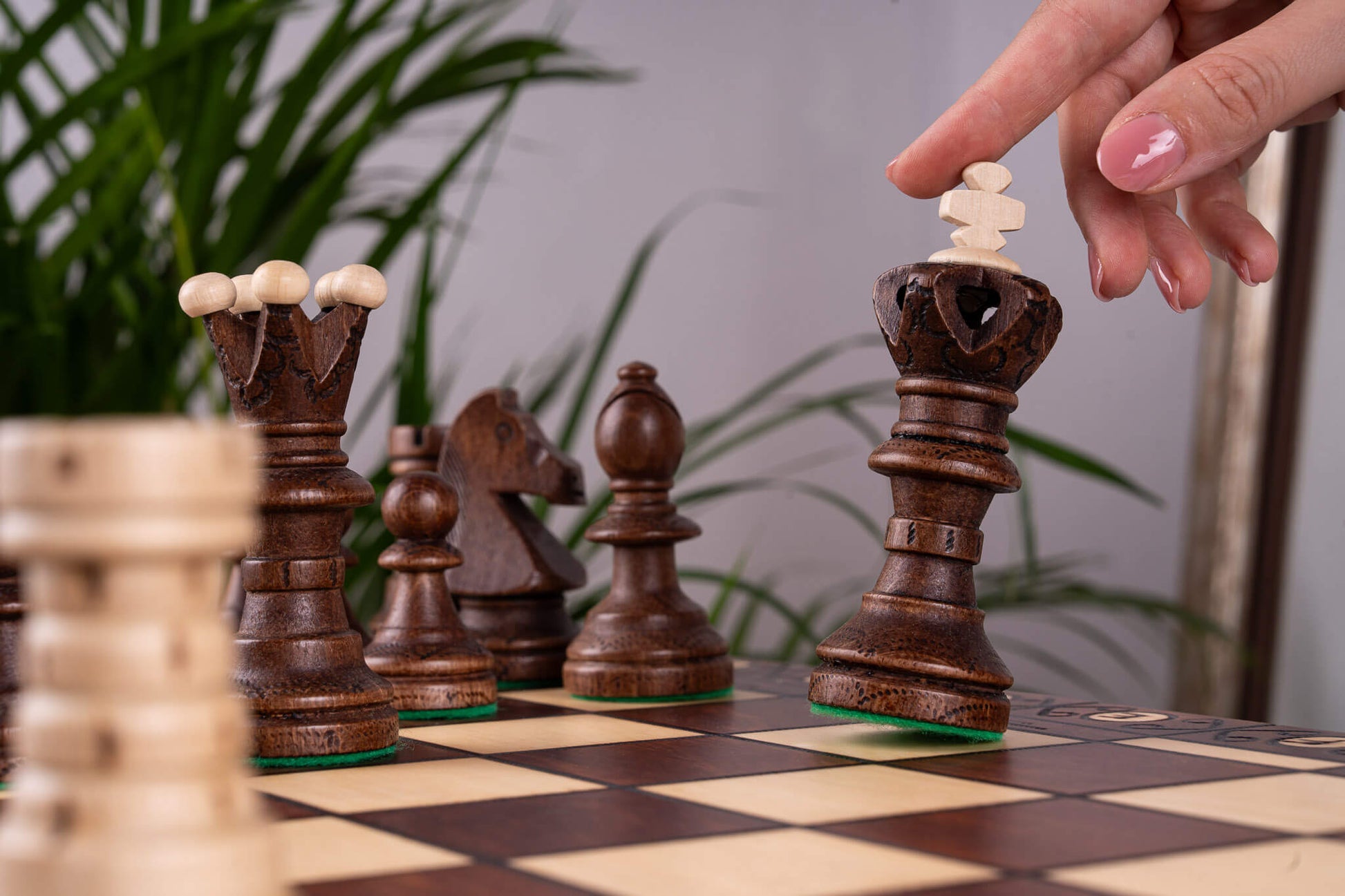 Handgefertigtes Schachbrett <br>Hergestellt in Europa