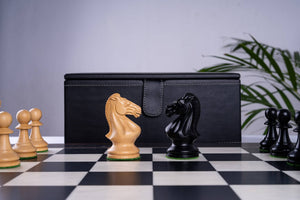 Schachspiel Rittertum <br>aus Ebenholz