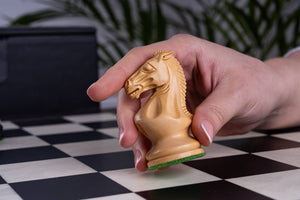 Schachspiel Rittertum <br>aus Ebenholz