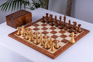 Schachspiel Lorbeer aus <br>Buchsbaum- und Mahagoniholz