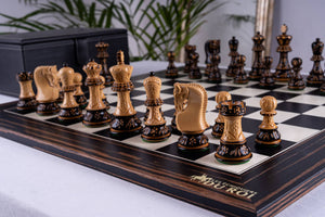 Schachspiel Gipfel <br>aus Ebenholz und Buchsbaum