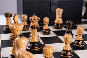Schachspiel Gipfel <br>aus Ebenholz und Buchsbaum