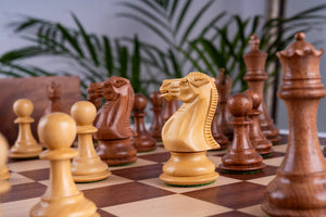 Schachspiel Licht <br>aus Mahagoniholz