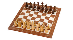 Fleur-de-Lys Schachset <br>aus Mahagoni-Holz gefertigt