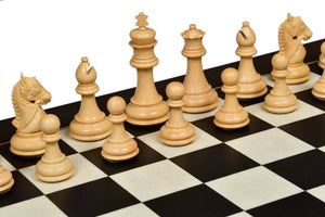 Schachspiel aus <br>Anigre-Holz und Ahorn