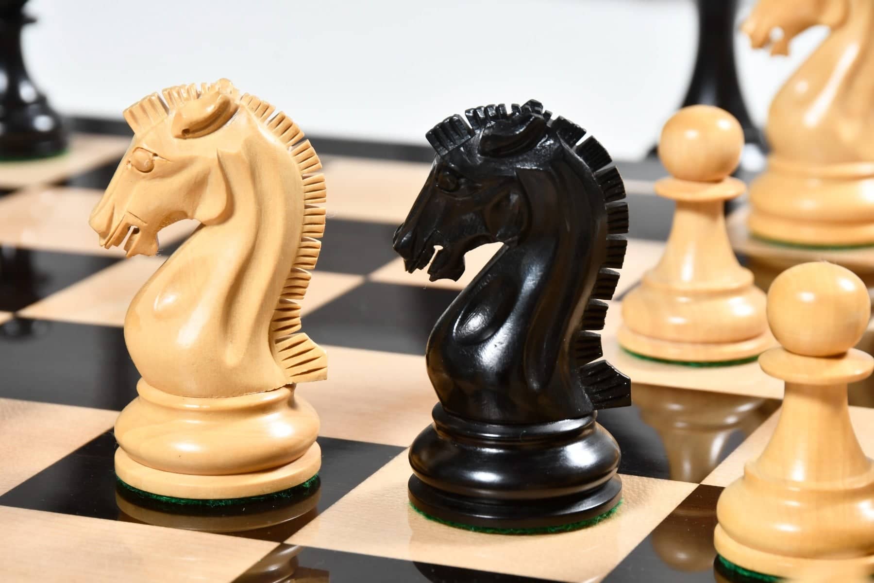 Schachfiguren Dynastie <br>aus Ebenholz