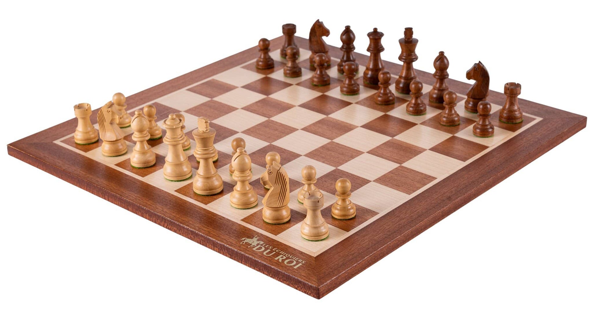 Bernsteinfarbenes Schachspiel <br>aus Mahagoniholz